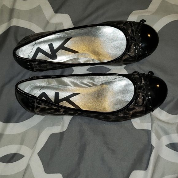 Gray animal print wedge ballet slipper - Picture 2 of 8